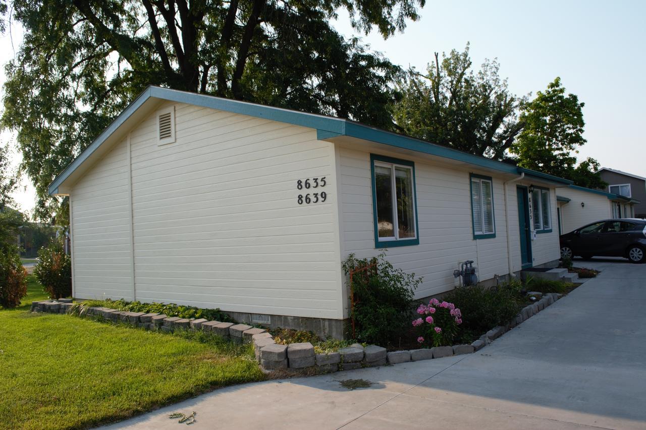 8635 Ustick Road Apartment Boise Exterior photo